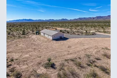 5874 Ehrenburg Drive, Golden Valley, AZ 86413 - Photo 41