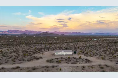 5874 Ehrenburg Drive, Golden Valley, AZ 86413 - Photo 31