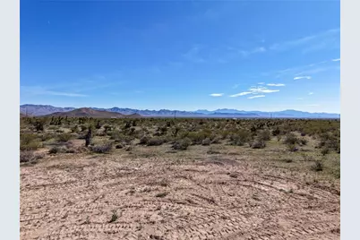 5874 Ehrenburg Drive, Golden Valley, AZ 86413 - Photo 43