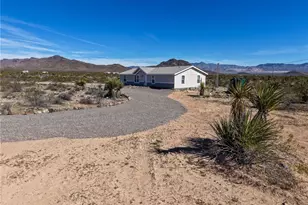 5874 Ehrenburg Dr, Golden Valley, AZ 86413 - Photo 45