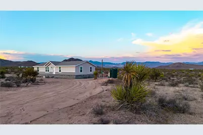 5874 Ehrenburg Drive, Golden Valley, AZ 86413 - Photo 9