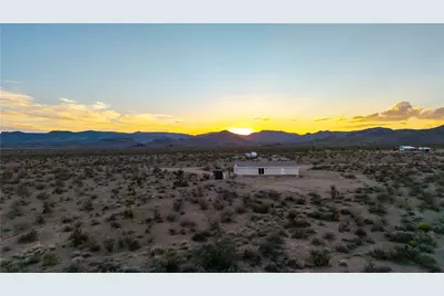 5874 Ehrenburg Drive, Golden Valley, AZ 86413 - Photo 31