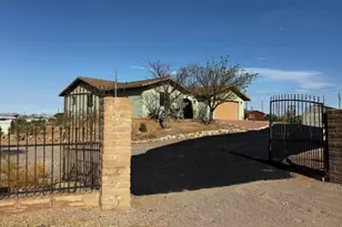 3967 N Bryce Rd, Golden Valley, AZ 86413 - Photo 1