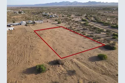 016S W Claim Drive, Golden Valley, AZ 86413 - Photo 1