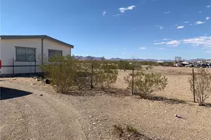 7587 W Unkar Dr, Golden Valley, AZ 86413 - Photo 31