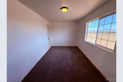 1757 S Glenbar Road, Golden Valley, AZ 86413 - Photo 21