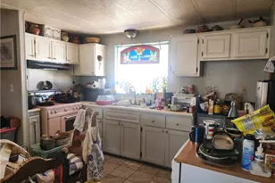 1380 Lincoln Ln, Bullhead City, AZ 86442 - Photo 3