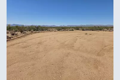 000 E Cathedral Rock Rd., Golden Valley, AZ 86413 - Photo 1