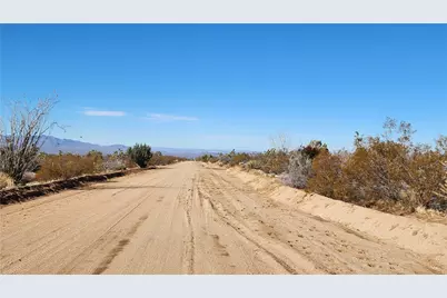 166 S Cattle Crossing Road, Yucca, AZ 86438 - Photo 25