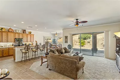 910 Talon Pointe Drive, Bullhead City, AZ 86429 - Photo 7