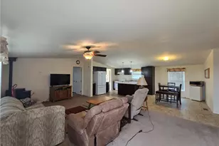 3689 N Avra Rd, Golden Valley, AZ 86413 - Photo 13