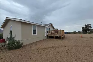 3689 N Avra Rd, Golden Valley, AZ 86413 - Photo 25