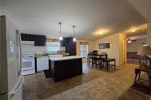 3689 N Avra Rd, Golden Valley, AZ 86413 - Photo 9