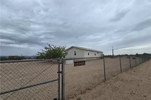 3689 N Avra Rd, Golden Valley, AZ 86413 - Photo 29