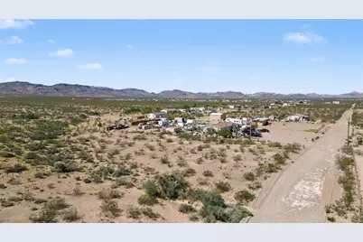 000 Eden Road, Golden Valley, AZ 86413 - Photo 17