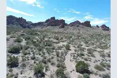 1886 S Ganado Road, Golden Valley, AZ 86413 - Photo 55