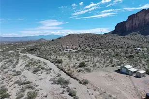 1886 S Ganado Rd, Golden Valley, AZ 86413 - Photo 47