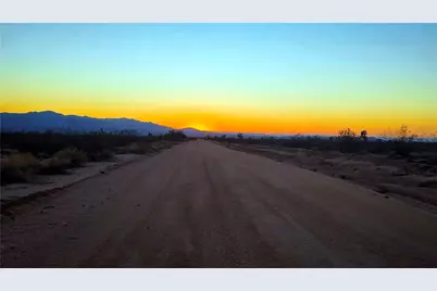 255 S Dead Eye Road, Yucca, AZ 86438 - Photo 13