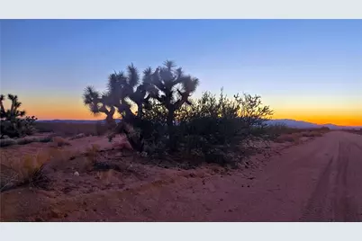 255 S Dead Eye Road, Yucca, AZ 86438 - Photo 5