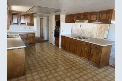 3259 E Katherine Drive, Bullhead City, AZ 86429 - Photo 11