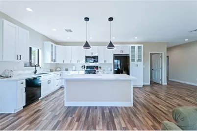 2274 W Riverview Cir, Bullhead City, AZ 86442 - Photo 3