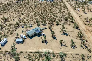 18852 N Spur Dr, Dolan Springs, AZ 86441 - Photo 13