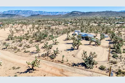 18852 N Spur Drive, Dolan Springs, AZ 86441 - Photo 11