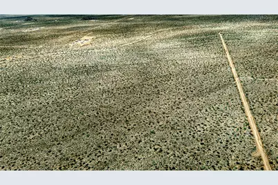 19595 S Kit Carson Road, Yucca, AZ 86438 - Photo 11