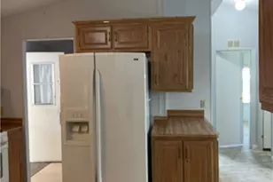 594 Holly St, Bullhead City, AZ 86442 - Photo 11