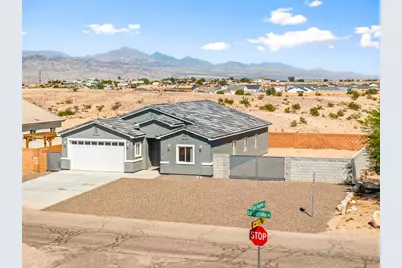 1973 E La Entrada Place, Fort Mohave, AZ 86426 - Photo 1