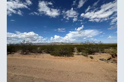 8923 N Lariat Drive, Kingman, AZ 86401 - Photo 1