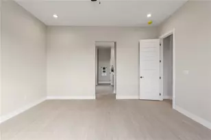 3090 Canyon De Chelly Dr, Bullhead City, AZ 86429 - Photo 35