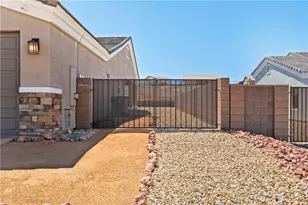 2584 Climbing Rock Ln, Bullhead City, AZ 86442 - Photo 9