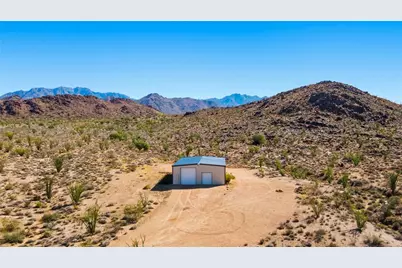 11102 Red Rock Road, Yucca, AZ 86438 - Photo 19