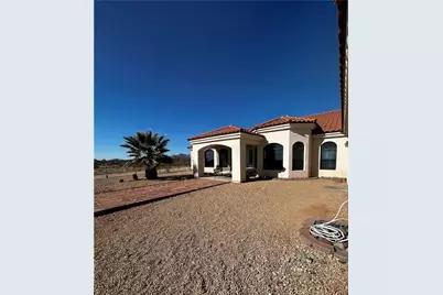 21038 S Cheyenne Road, Yucca, AZ 86438 - Photo 5