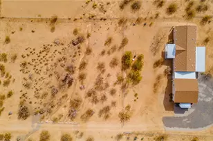 3549 N Gln Cyn Rd, Golden Valley, AZ 86413 - Photo 33