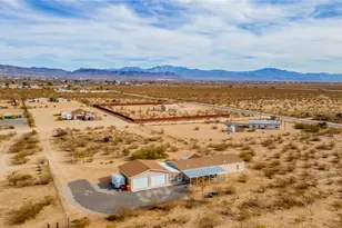 3549 N Gln Cyn Rd, Golden Valley, AZ 86413 - Photo 27