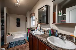 3549 N Gln Cyn Rd, Golden Valley, AZ 86413 - Photo 15