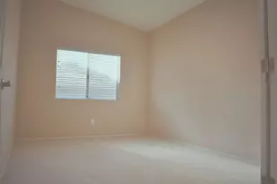 2536 Fox Run Ln, Bullhead City, AZ 86442 - Photo 13