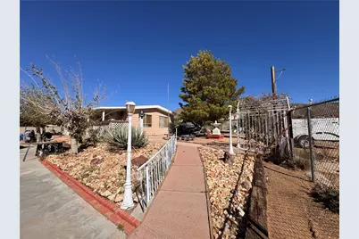 4517 N N Thurman Dr Drive, Golden Valley, AZ 86413 - Photo 1