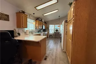 2553 Hillcrest Park Dr, Bullhead City, AZ 86429 - Photo 13