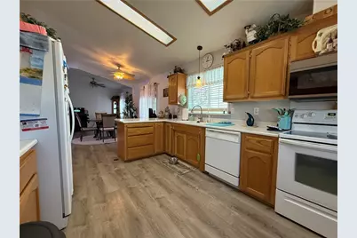 2553 Hillcrest Park Drive, Bullhead City, AZ 86429 - Photo 15