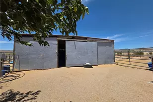 2576 E Calle Chavez Rd, Kingman, AZ 86409 - Photo 57