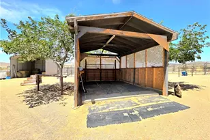 2576 E Calle Chavez Rd, Kingman, AZ 86409 - Photo 69