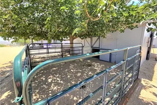 2576 E Calle Chavez Rd, Kingman, AZ 86409 - Photo 63