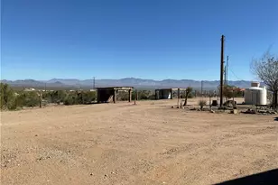 1790 S Gleeson Rd, Golden Valley, AZ 86413 - Photo 15