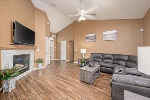 2911 Los Pueblos Dr, Bullhead City, AZ 86429 - Photo 9