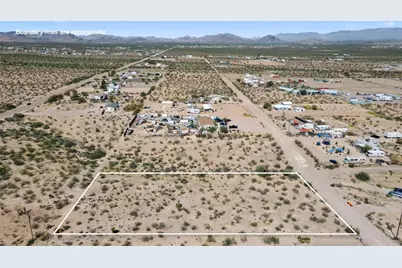 001 Eden Road, Golden Valley, AZ 86413 - Photo 11