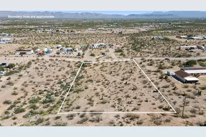 001 Eden Road, Golden Valley, AZ 86413 - Photo 9