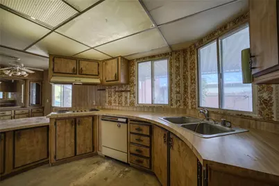 815 Stahlman Drive, Bullhead City, AZ 86442 - Photo 9